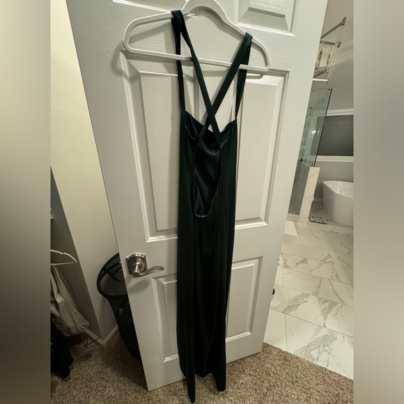 NBD Jill Gown Emerald Green NWT - Picture 6 of 9